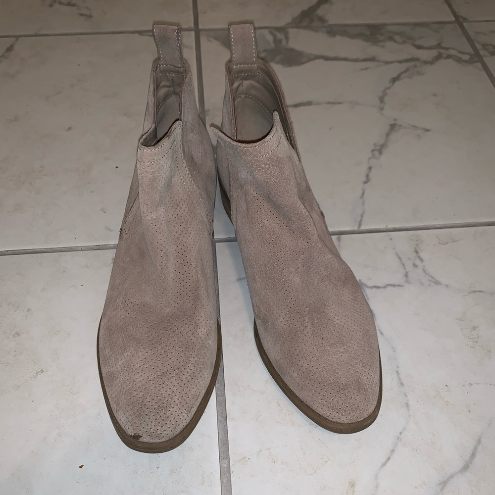 Dolce Vita Flat booties ONLY WORN ONCE